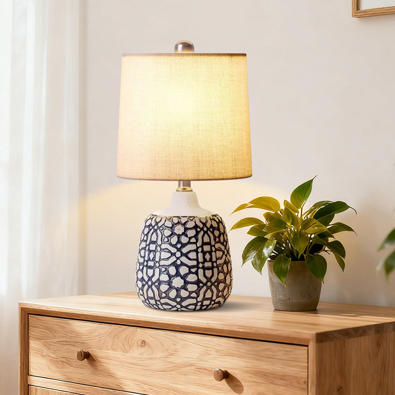 Ceramic Nordic table lamp